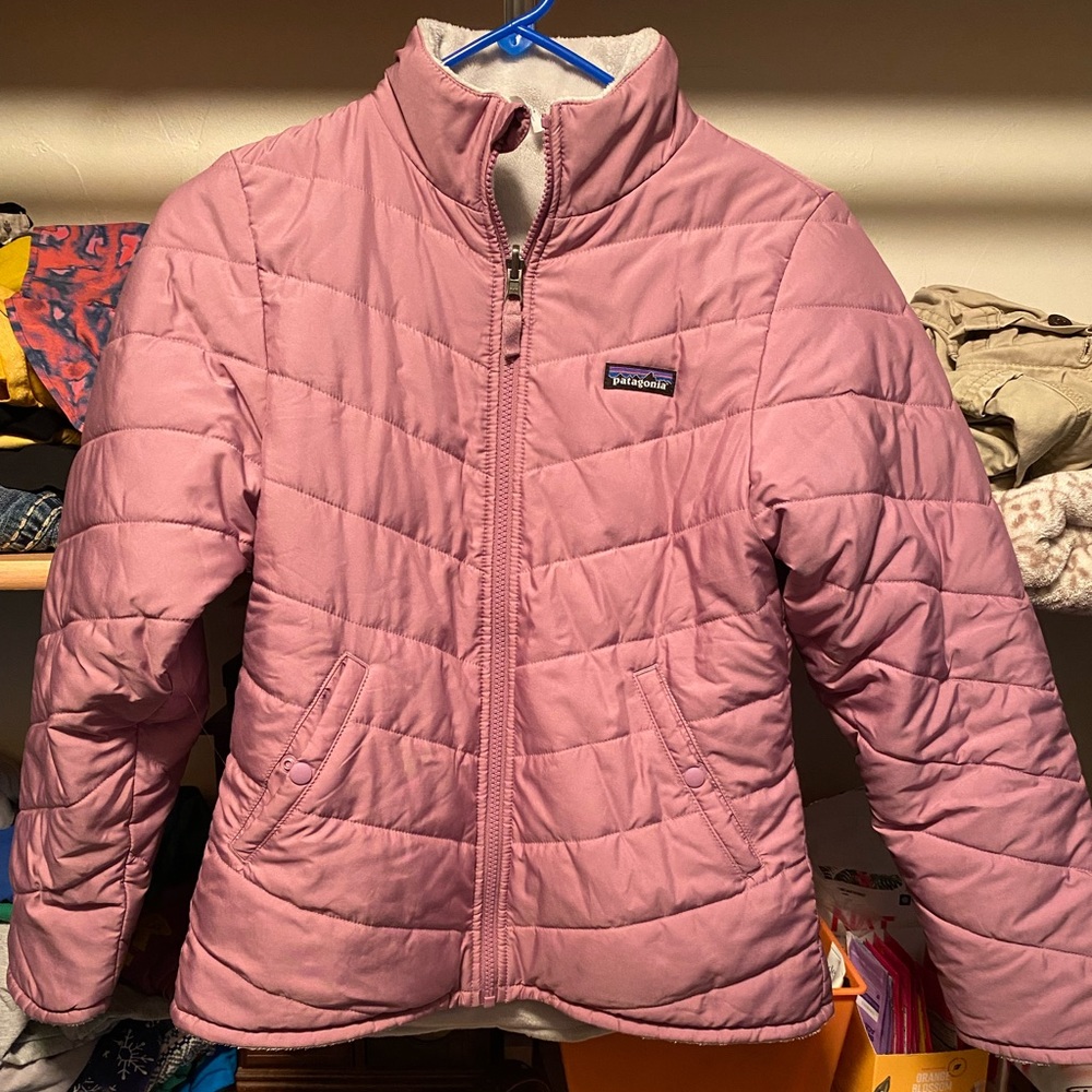 Girls Patagonia jacket . Size youth xl